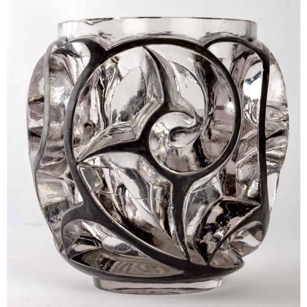Vase « Tourbillons » verre blanc émaillé noir d’origine de René LALIQUE | Biron Vase "Tourbillons" verre blanc émaillé noir d'origine de René LALIQUE