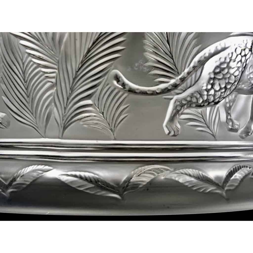 Coupe « Jungle » cristal incolore – neuve avec étiquette – de LALIQUE FRANCE | Biron Coupe "Jungle" cristal incolore - neuve avec étiquette - de LALIQUE FRANCE