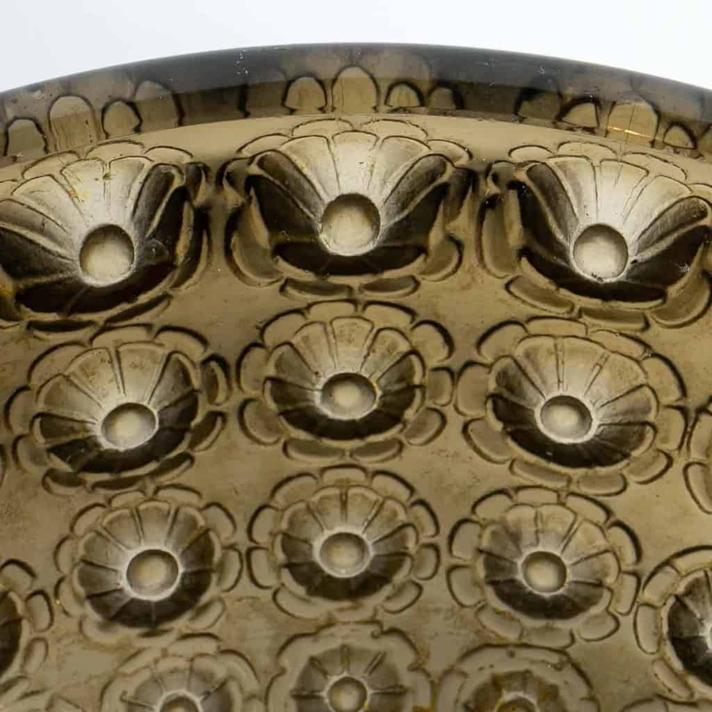 Coupe « Nemours » verre gris topaze de René LALIQUE | Biron Coupe "Nemours" verre gris topaze de René LALIQUE