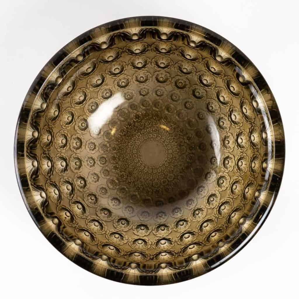 Coupe « Nemours » verre gris topaze de René LALIQUE | Biron Coupe "Nemours" verre gris topaze de René LALIQUE