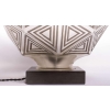Lampe de Table « Nanking » verre blanc patiné gris sur socle bois de René LALIQUE | Biron Lampe de Table "Nanking" verre blanc patiné gris sur socle bois de René LALIQUE