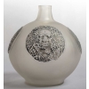 Vase « Quatre Masques » verre blanc patiné gris de René LALIQUE | Biron ||||||||