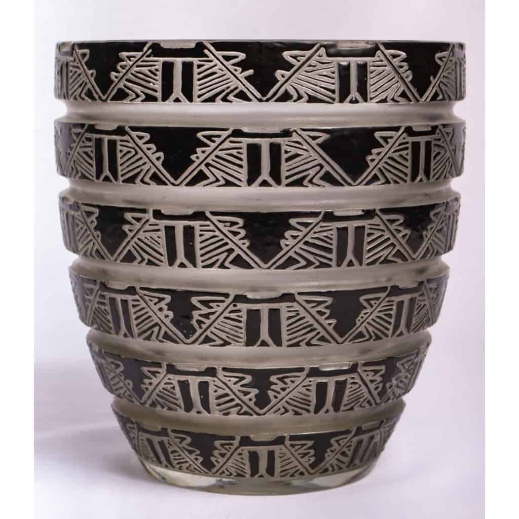 Vase « Lagamar » verre blanc émaillé noir d’origine de René LALIQUE | Biron ||||||