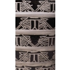 Vase « Lagamar » verre blanc émaillé noir d’origine de René LALIQUE | Biron Vase "Lagamar" verre blanc émaillé noir d'origine de René LALIQUE