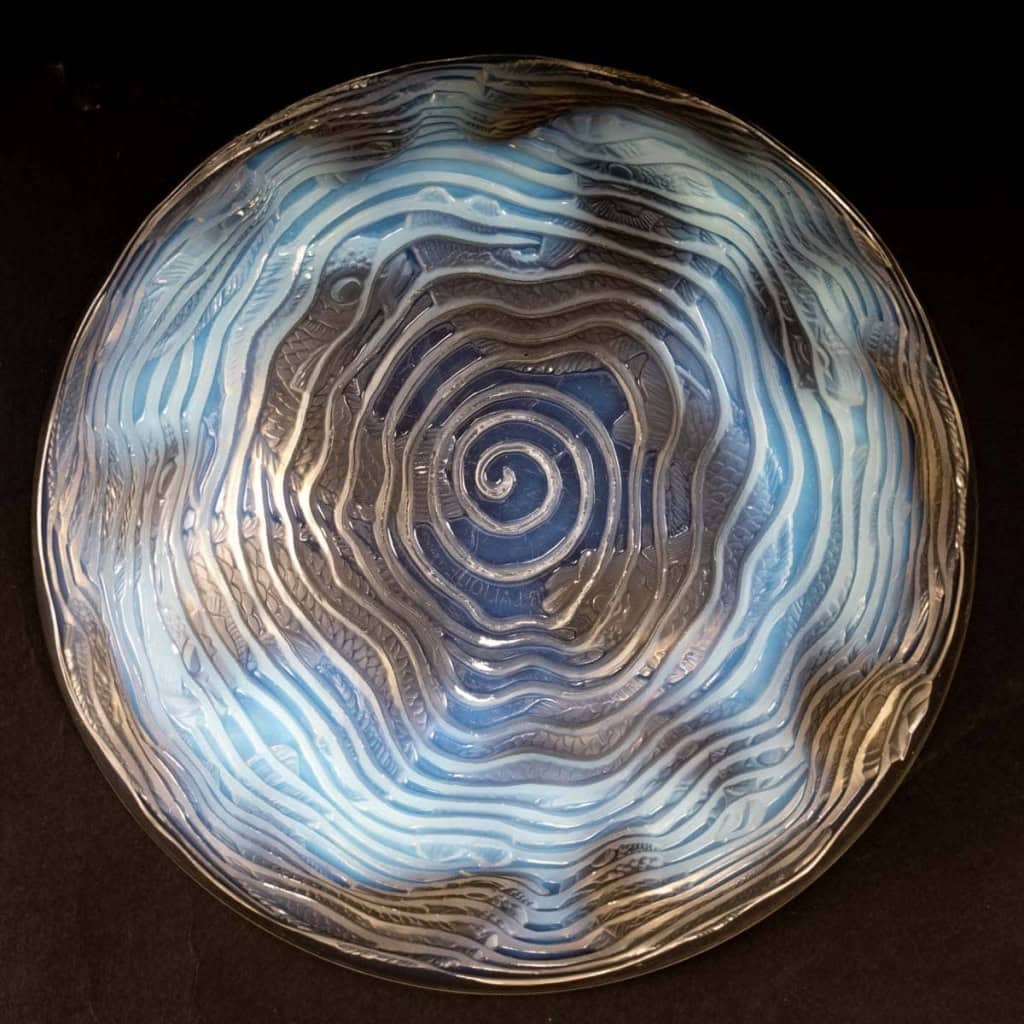 Coupe « Dauphins » verre opalescent de René LALIQUE | Biron Coupe "Dauphins" verre opalescent de René LALIQUE
