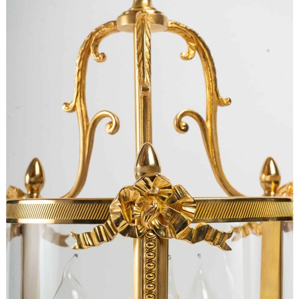 Paire de lanternes de style Louis XVI. | Biron Paire de lanternes de style Louis XVI.