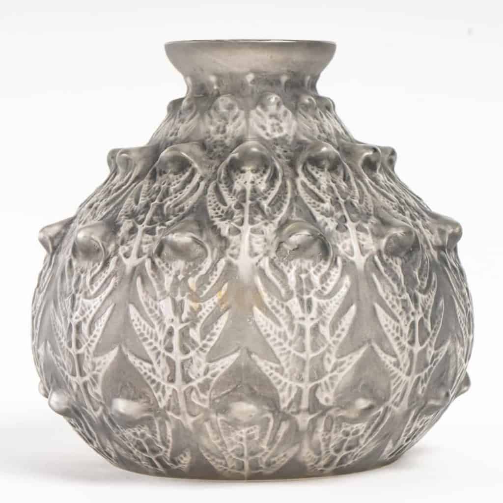 Vase « Fougères » verre blanc patiné gris de René LALIQUE | Biron |||||||