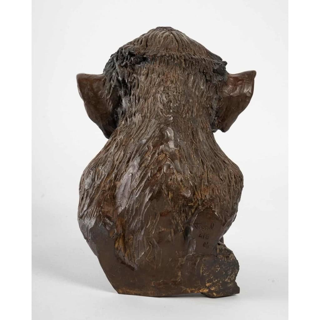 Sculpture en bronze représentant un singe accroché à une branche signé Tassel (4/8) | Biron Sculpture en bronze représentant un singe accroché à une branche signé Tassel (4/8)