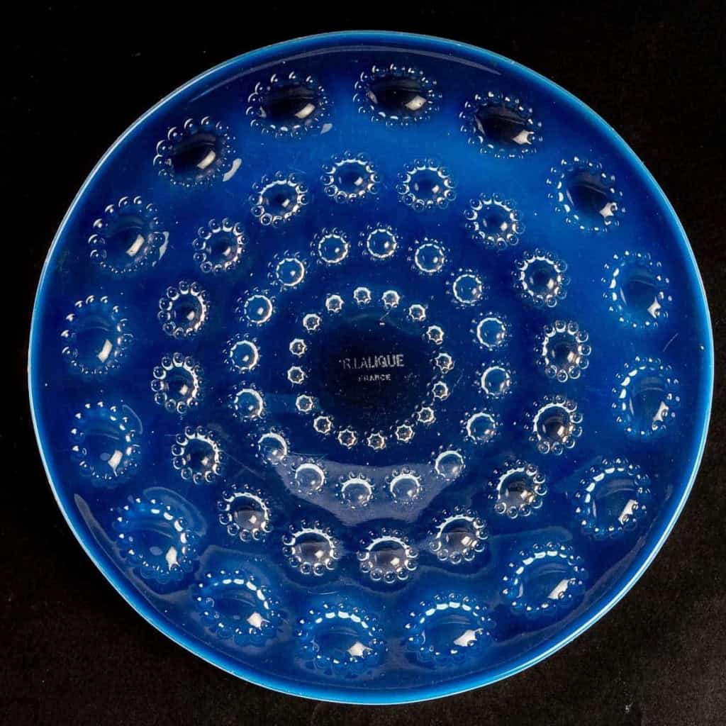 Suite de 12 Assiettes "Asters" verre opalescent de René LALIQUE