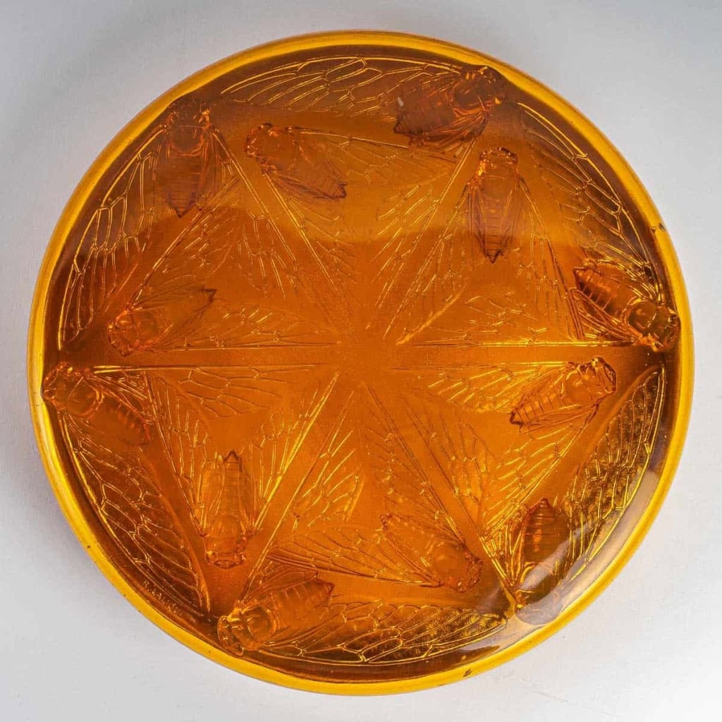 Boîte « Cigales » verre orange – base satin orange de René LALIQUE | Biron Boîte « Cigales » verre orange - base satin orange de René LALIQUE