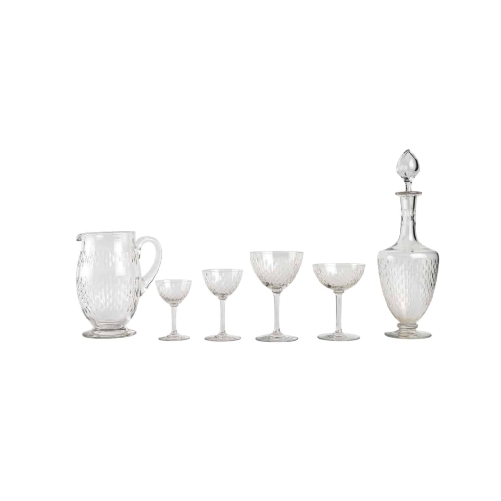 Service « Paris » cristal blanc taillé – 42 Pièces (40 Verres + 1 Carafe + 1 Pichet) de BACCARAT | Biron |||||||||||