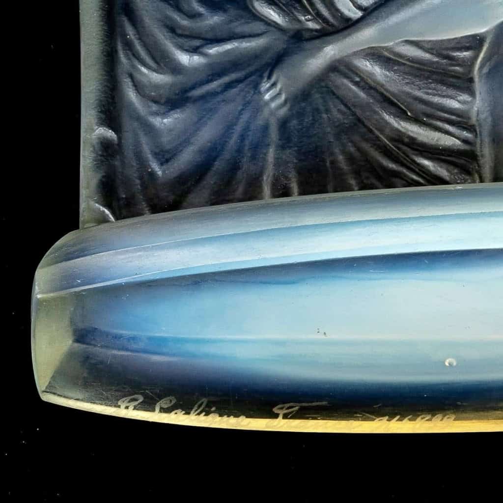 Statuette « Suzanne » verre opalescent de René LALIQUE | Biron Statuette "Suzanne" verre opalescent de René LALIQUE