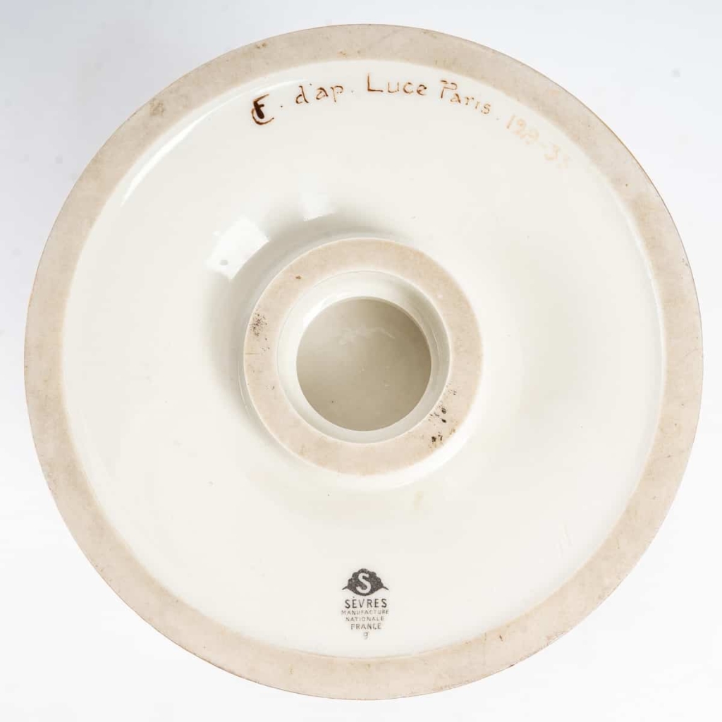 Vase conique porcelaine émaillée de SEVRES décor de Jean LUCE | Biron Vase conique porcelaine émaillée de SEVRES décor de Jean LUCE