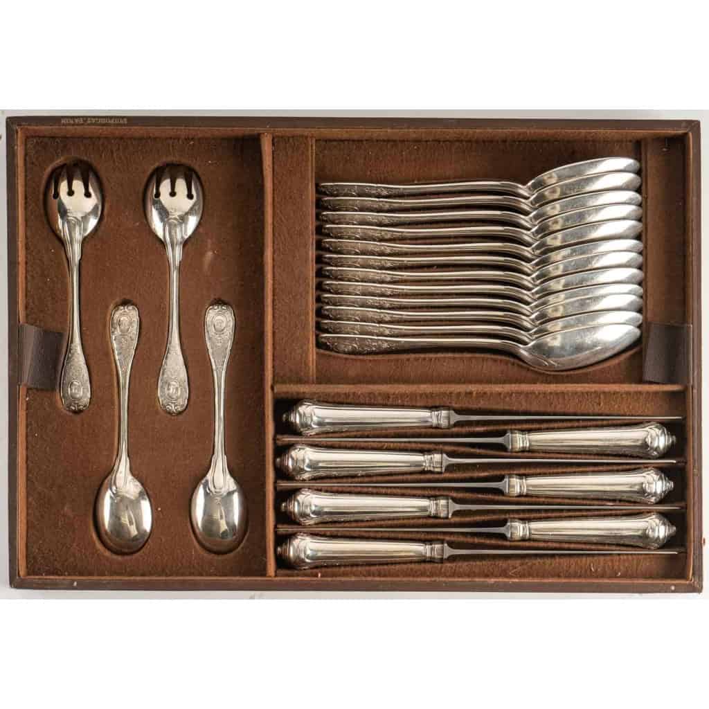 Ménagère « Elysée » Argent Massif (258 pièces + 35 pièces de service) de PUIFORCAT PARIS | Biron Ménagère "Elysée" Argent Massif (258 pièces + 35 pièces de service) de PUIFORCAT PARIS