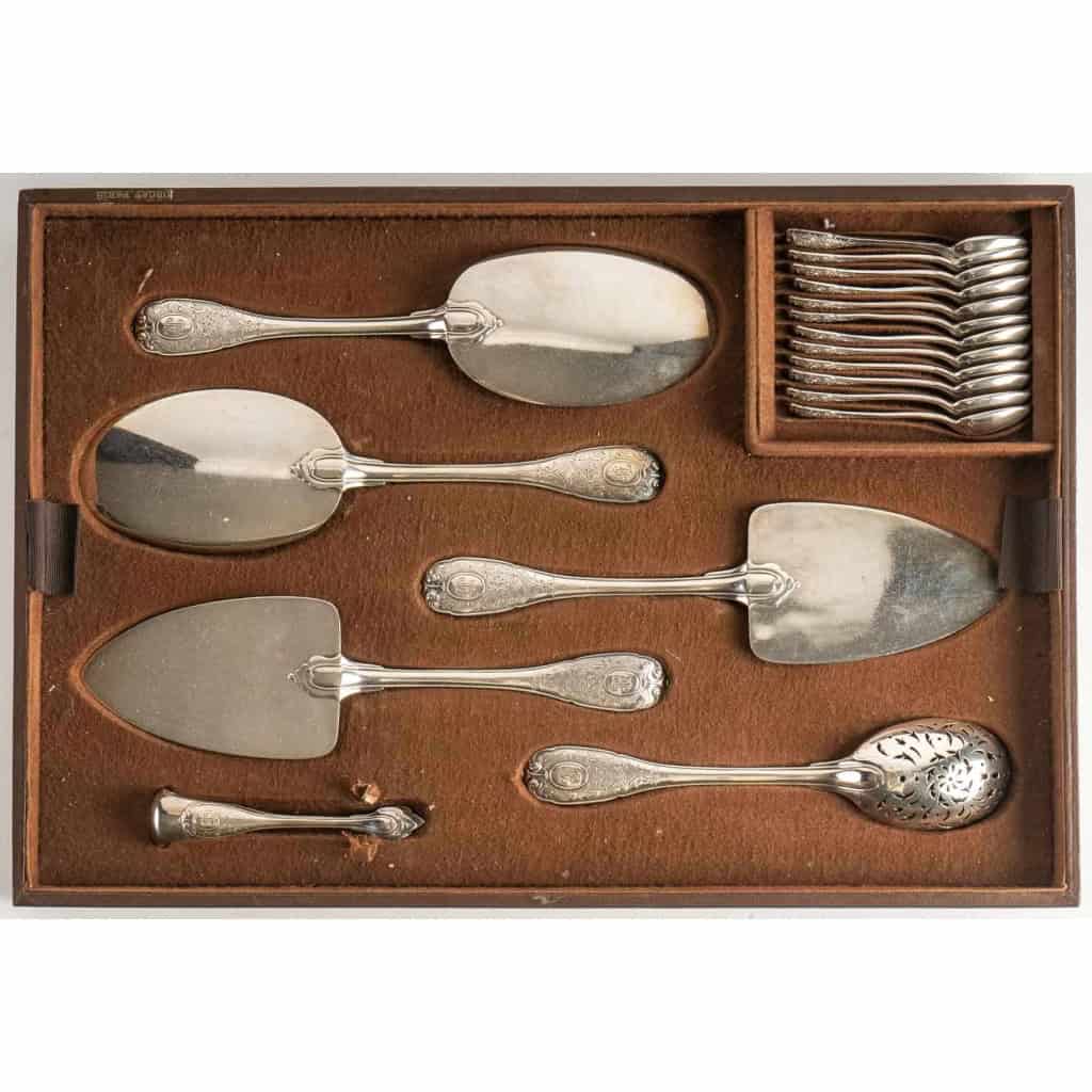 Ménagère « Elysée » Argent Massif (258 pièces + 35 pièces de service) de PUIFORCAT PARIS | Biron Ménagère "Elysée" Argent Massif (258 pièces + 35 pièces de service) de PUIFORCAT PARIS