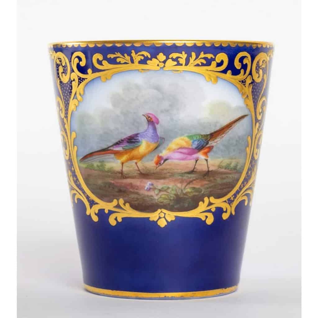Trembleuse bleu de sèvres et or décors d'oiseaux ( Paris 1800 )