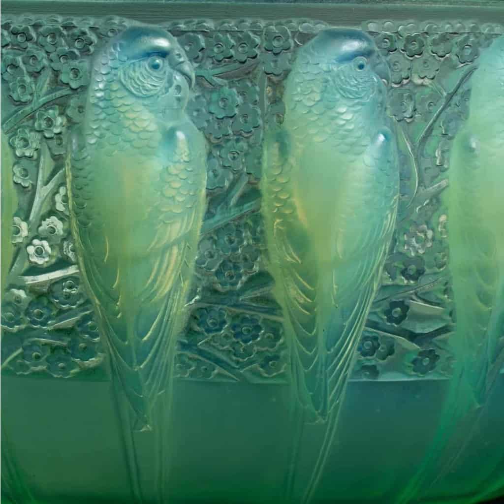 René Lalique :Coupe « Perruches » peppermint 1931 | Biron René Lalique :Coupe "Perruches" peppermint 1931