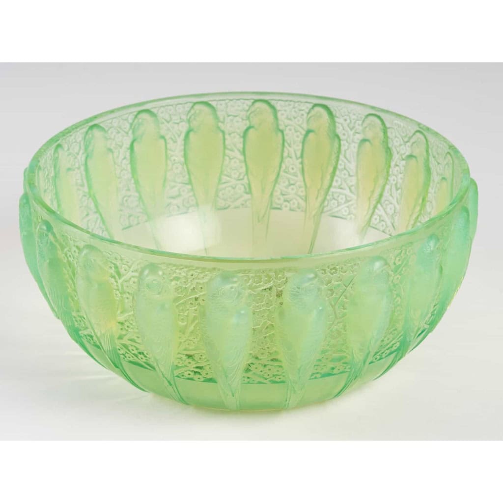 René Lalique :Coupe « Perruches » peppermint 1931 | Biron René Lalique :Coupe "Perruches" peppermint 1931