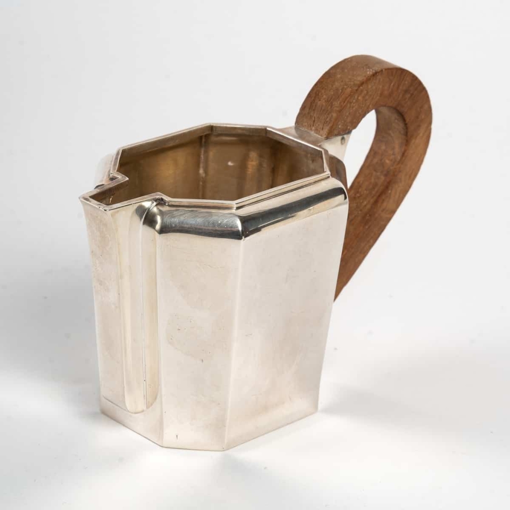 Service à Thé Et à Café à Pans Coupés Argent Massif Et Noyer de 1937 Jean E. PUIFORCAT | Biron Service à Thé Et à Café à Pans Coupés Argent Massif Et Noyer de 1937 Jean E. PUIFORCAT