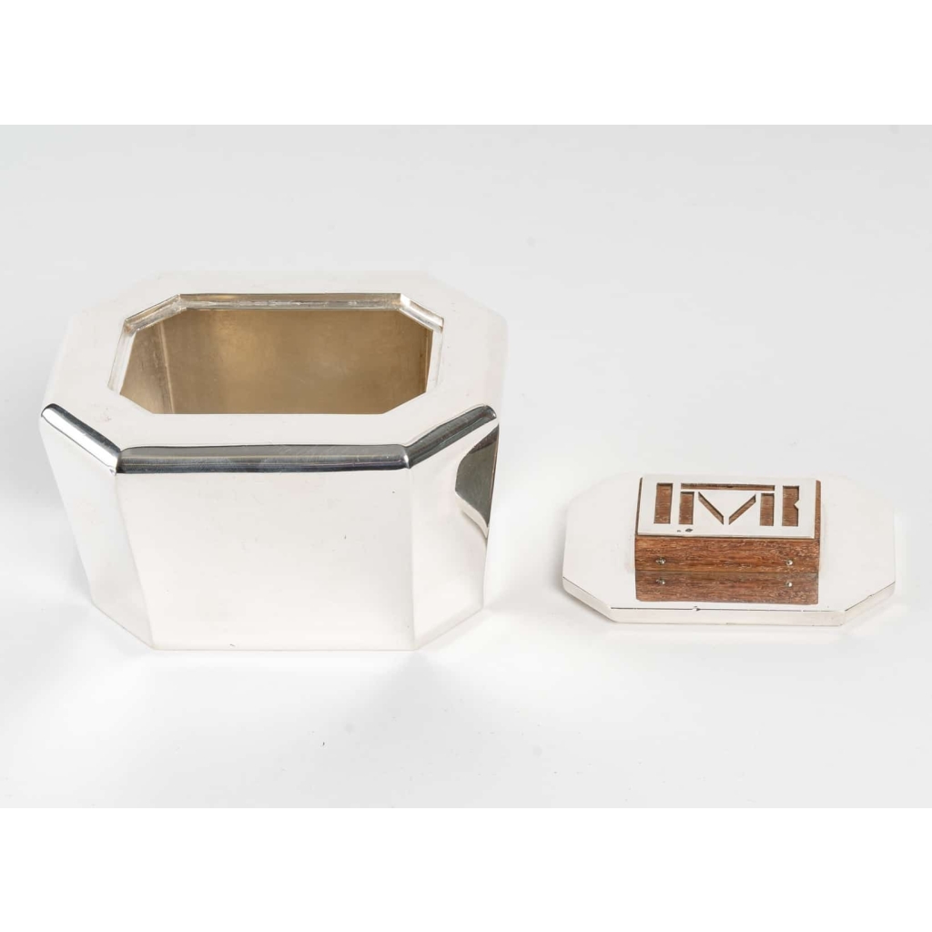 Service à Thé Et à Café à Pans Coupés Argent Massif Et Noyer de 1937 Jean E. PUIFORCAT | Biron Service à Thé Et à Café à Pans Coupés Argent Massif Et Noyer de 1937 Jean E. PUIFORCAT