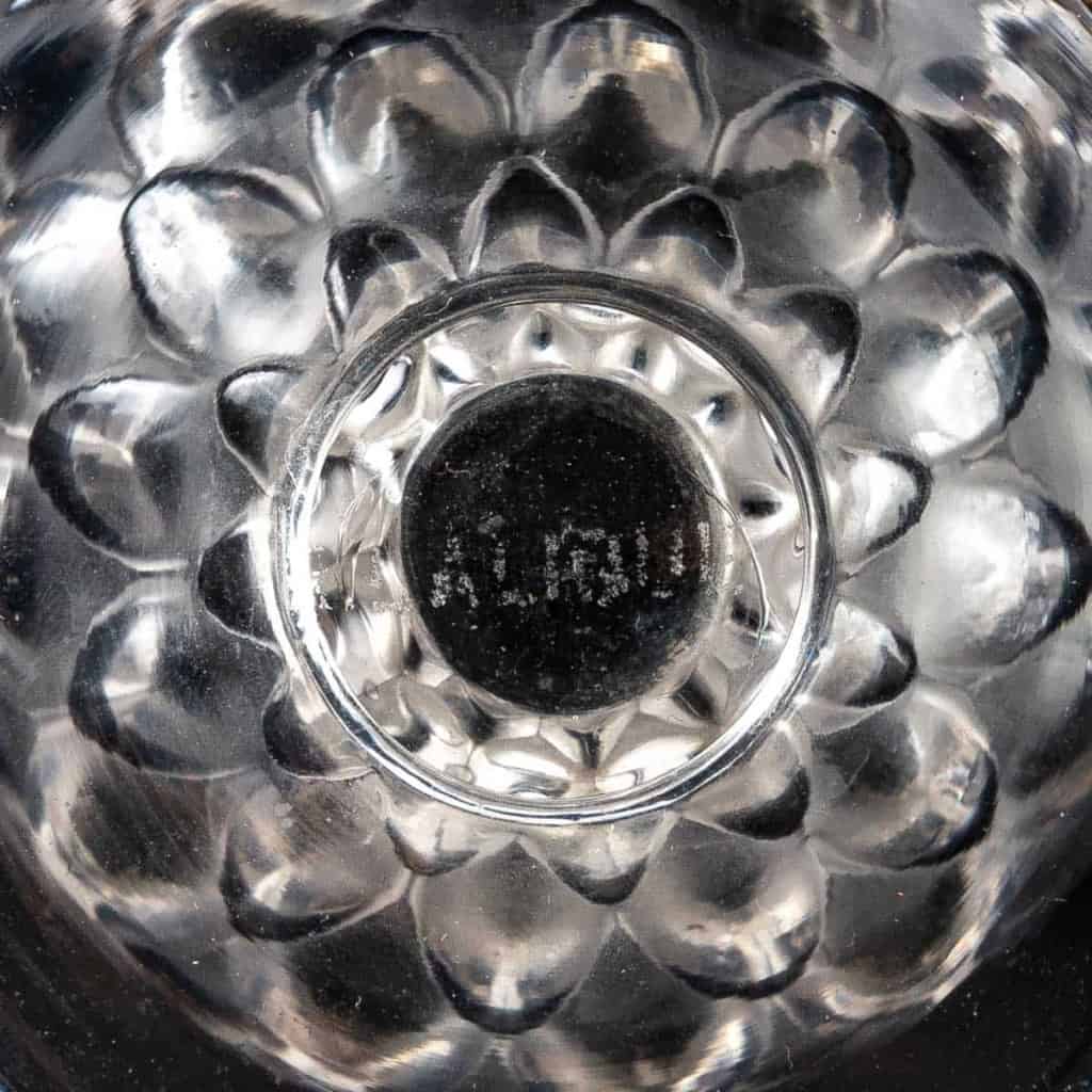 Suite de 8 verres à eau « Saint-Cyr » verre blanc de René LALIQUE | Biron Suite de 8 verres à eau "Saint-Cyr" verre blanc de René LALIQUE
