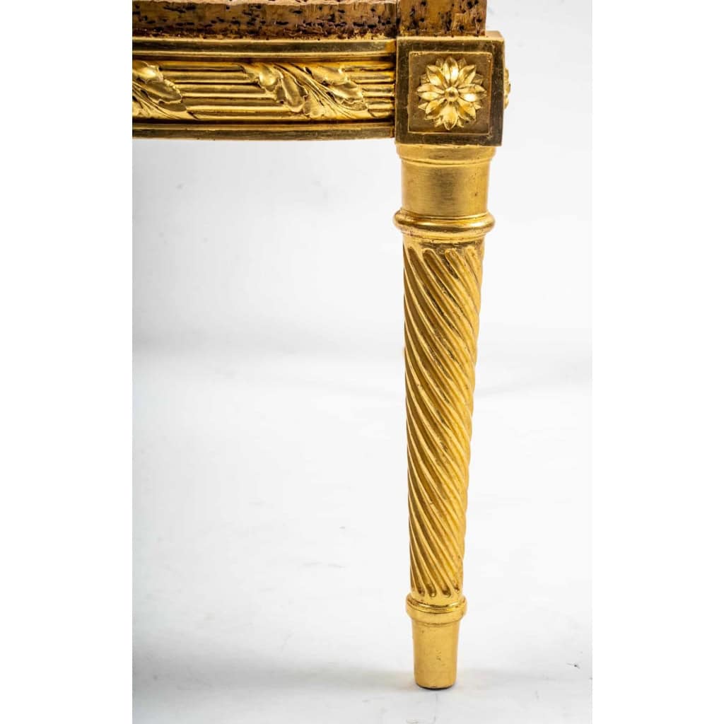 Suite de 4 fauteuils de Style Louis XVI