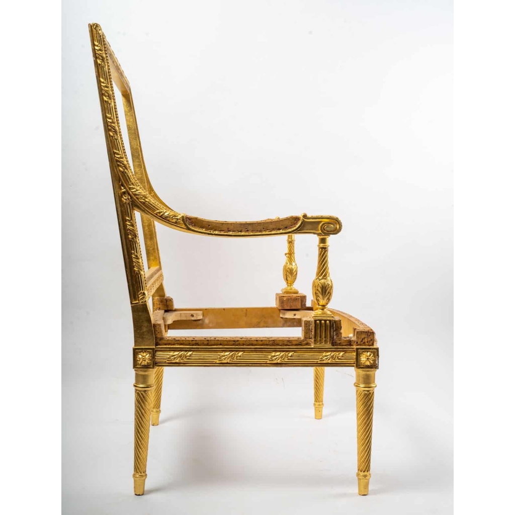 Suite de 4 fauteuils de Style Louis XVI
