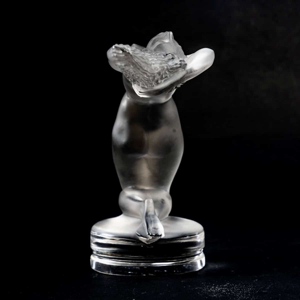 Mascotte « Chrysis » verre blanc de René LALIQUE | Biron Mascotte "Chrysis" verre blanc de René LALIQUE