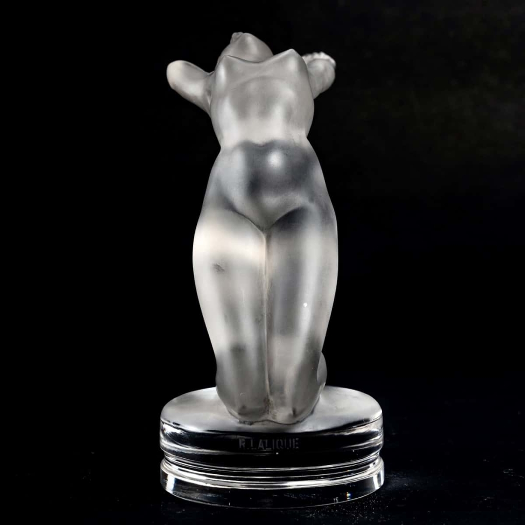 Mascotte « Chrysis » verre blanc de René LALIQUE | Biron Mascotte "Chrysis" verre blanc de René LALIQUE