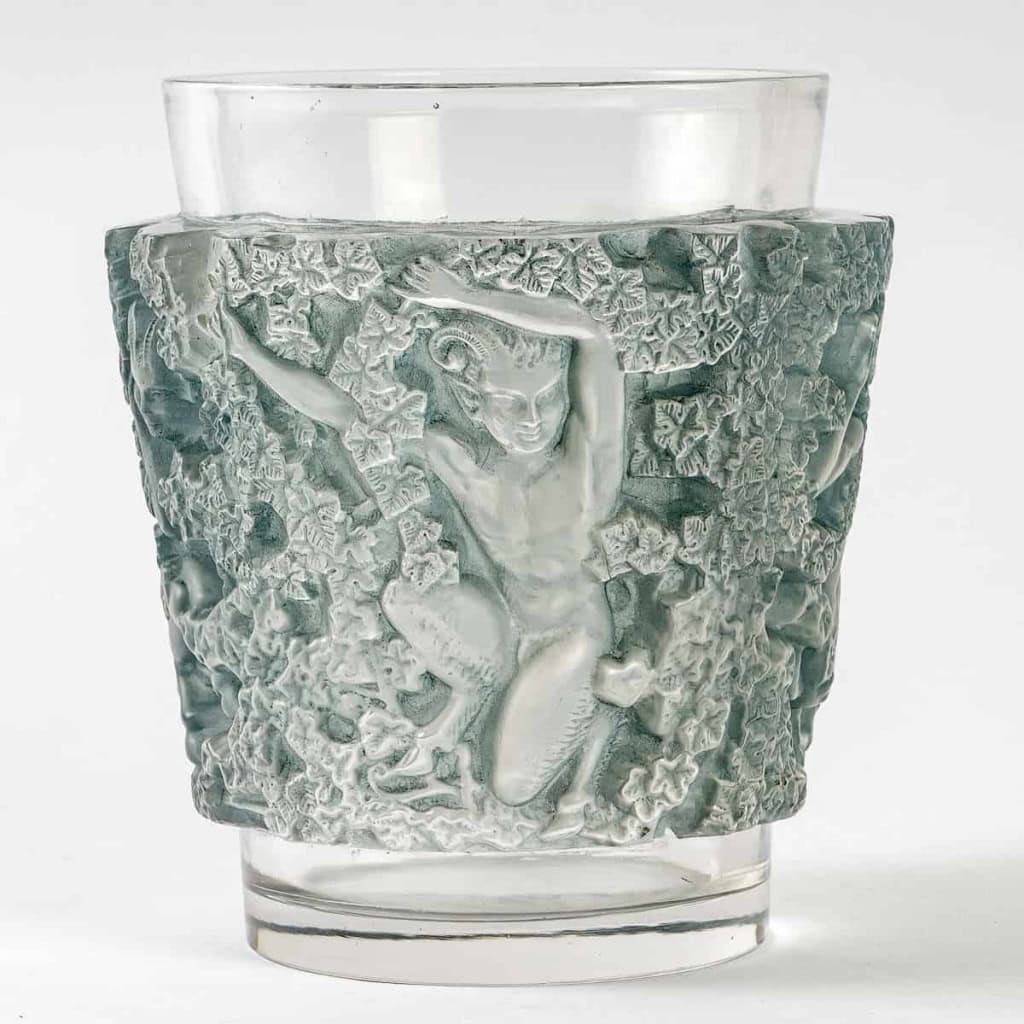 Vase « Bacchus » verre blanc patiné bleu de René LALIQUE | Biron |||||||