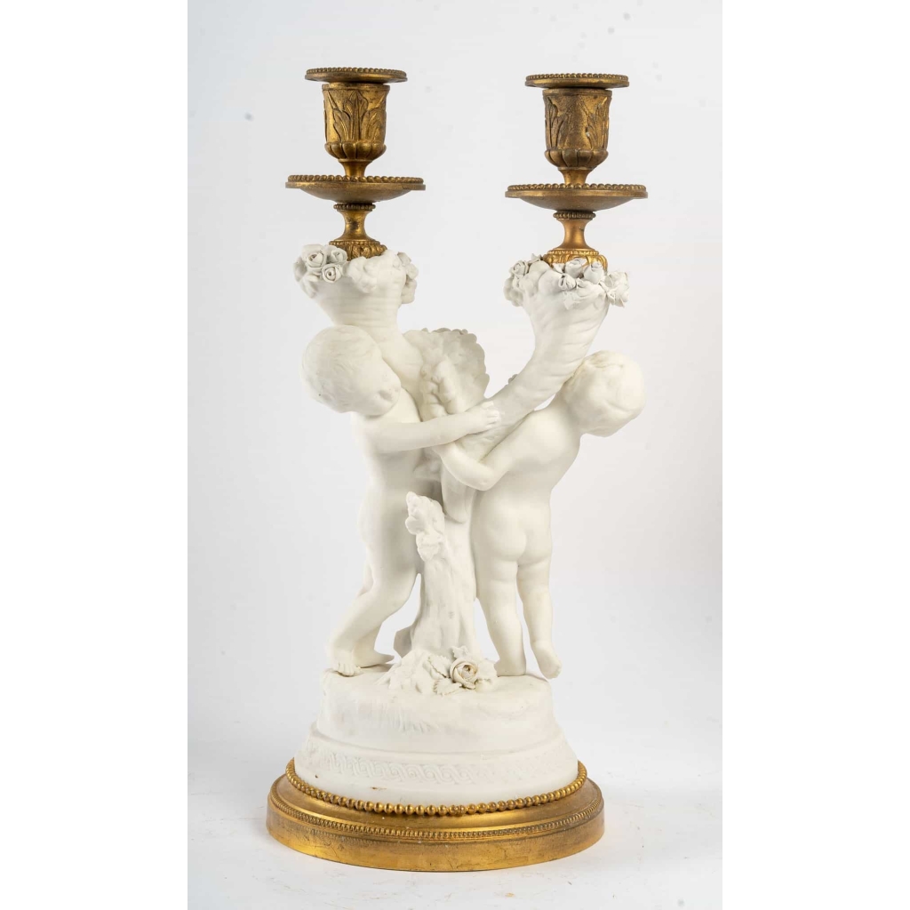 Belle Garniture en biscuit et bronze doré Fin XIXème siècle | Biron Belle Garniture en biscuit et bronze doré Fin XIXème siècle