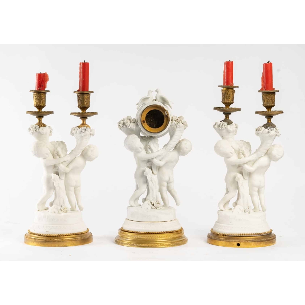 Belle Garniture en biscuit et bronze doré Fin XIXème siècle | Biron Belle Garniture en biscuit et bronze doré Fin XIXème siècle
