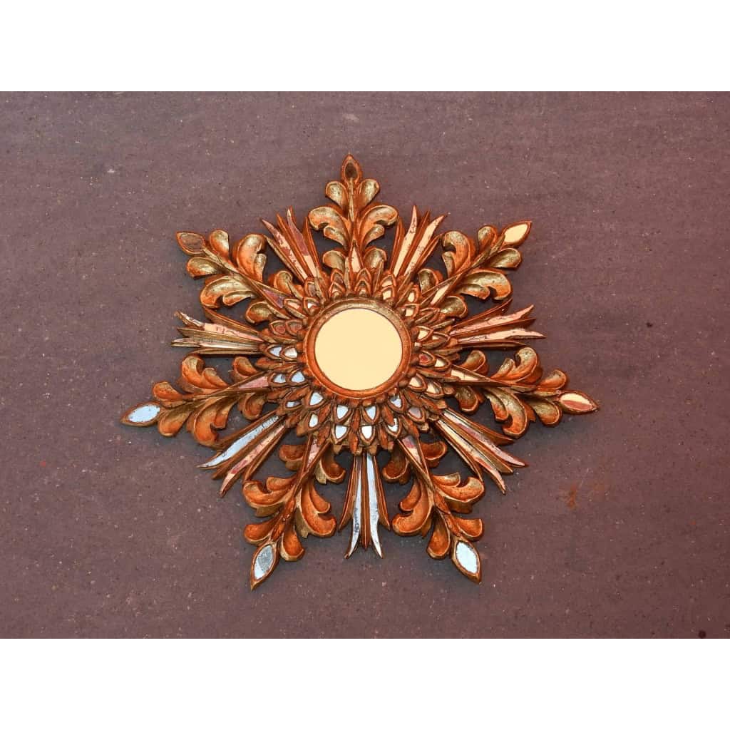 1970′ Miroir Soleil Décor Flocon De Neige, Bois Doré, Diamètre 72 cm | Biron |||||||