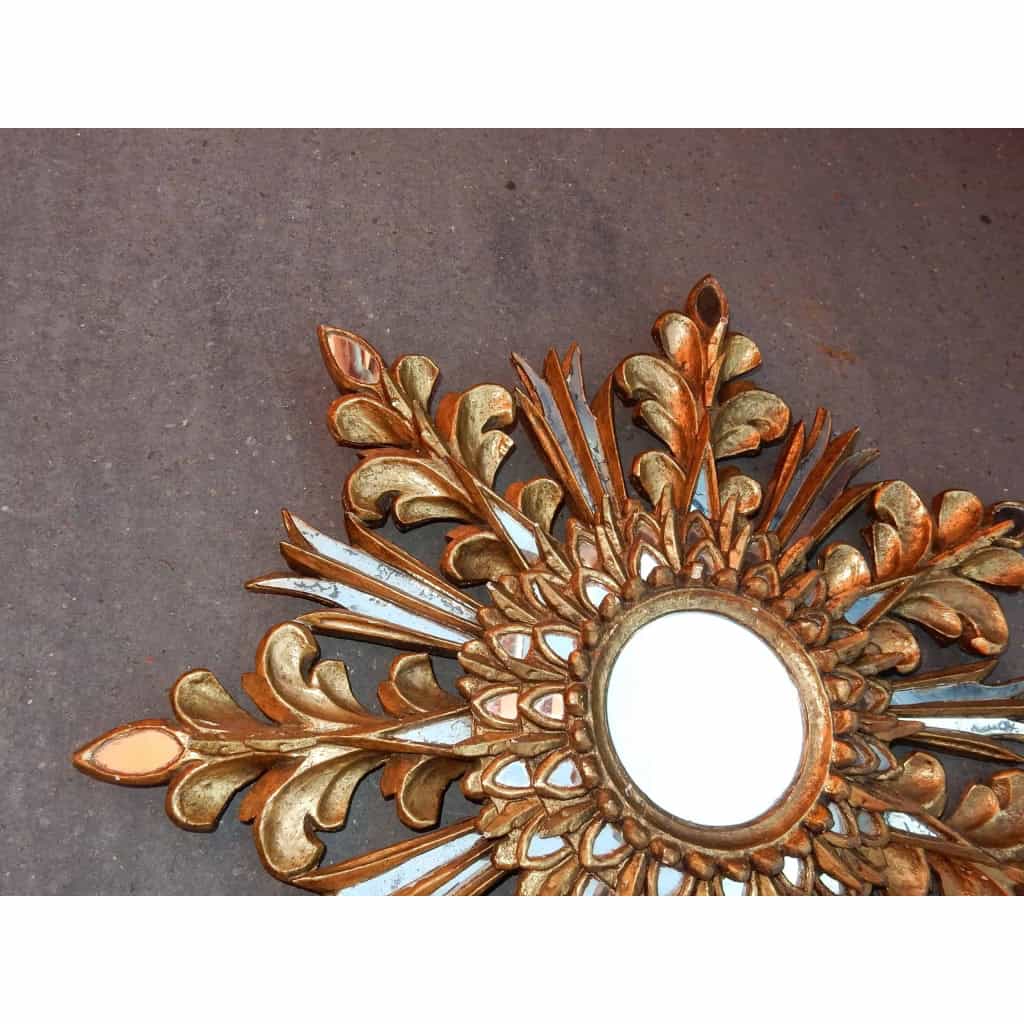 1970′ Miroir Soleil Décor Flocon De Neige, Bois Doré, Diamètre 72 cm | Biron 1970′ Miroir Soleil Décor Flocon De Neige, Bois Doré, Diamètre 72 cm