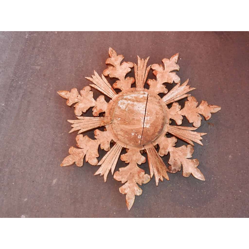 1970′ Miroir Soleil Décor Flocon De Neige, Bois Doré, Diamètre 72 cm | Biron 1970′ Miroir Soleil Décor Flocon De Neige, Bois Doré, Diamètre 72 cm