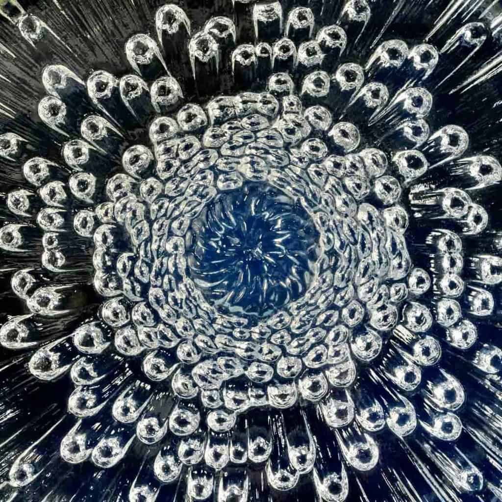 Boîte « Tokyo » – « Tokio » verre opalescent de René LALIQUE | Biron Boîte "Tokyo" - "Tokio" verre opalescent de René LALIQUE