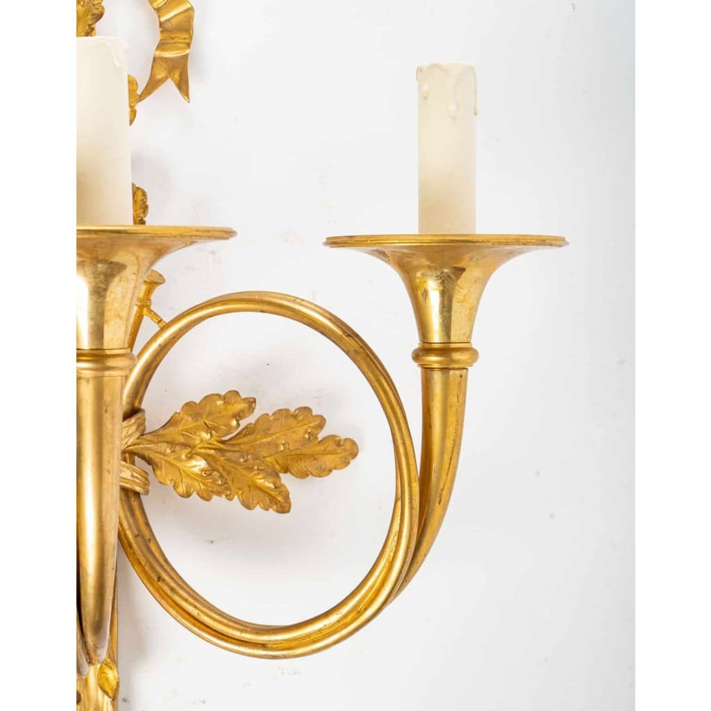 Paire d’appliques de style Louis XVI d’époque Napoléon III (1848 – 1870). | Biron Paire d'appliques de style Louis XVI d'époque Napoléon III (1848 - 1870).
