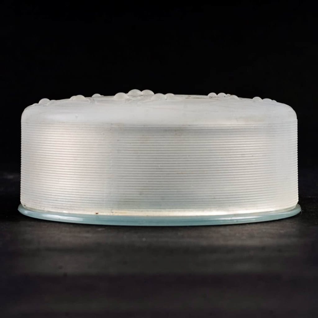 Boîte « Gui » verre opalescent de René LALIQUE | Biron Boîte "Gui" verre opalescent de René LALIQUE