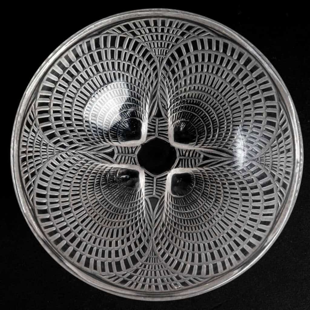 Suite de 10 Bols à Main « Coquilles » verre blanc René LALIQUE | Biron Suite de 10 Bols à Main "Coquilles" verre blanc René LALIQUE