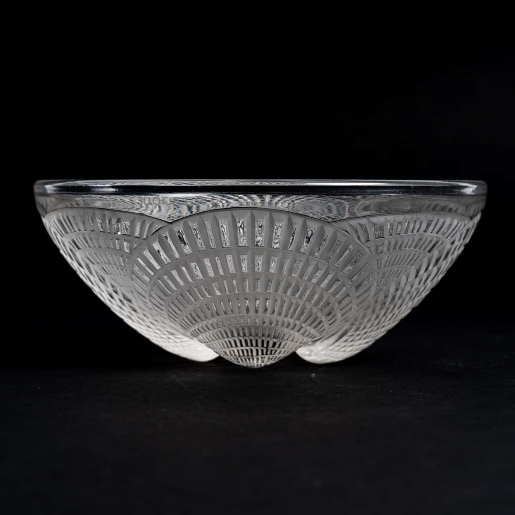 Suite de 10 Bols à Main « Coquilles » verre blanc René LALIQUE | Biron Suite de 10 Bols à Main "Coquilles" verre blanc René LALIQUE