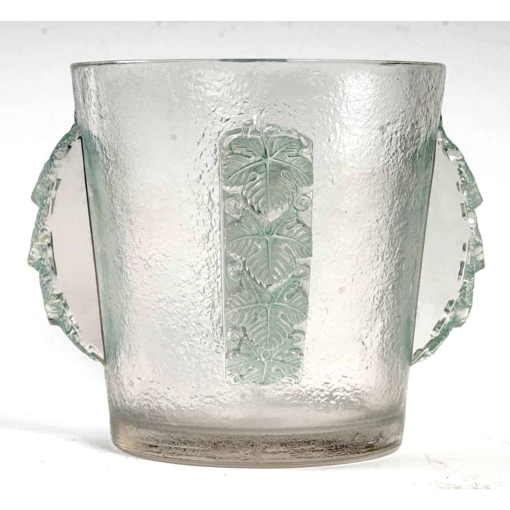 Seau à Champagne « Epernay » verre blanc patiné vert de René LALIQUE | Biron |||||||