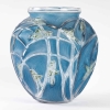 Vase « Sauterelles » verre blanc patiné d’origine bleu et vert de René LALIQUE | Biron |||||||