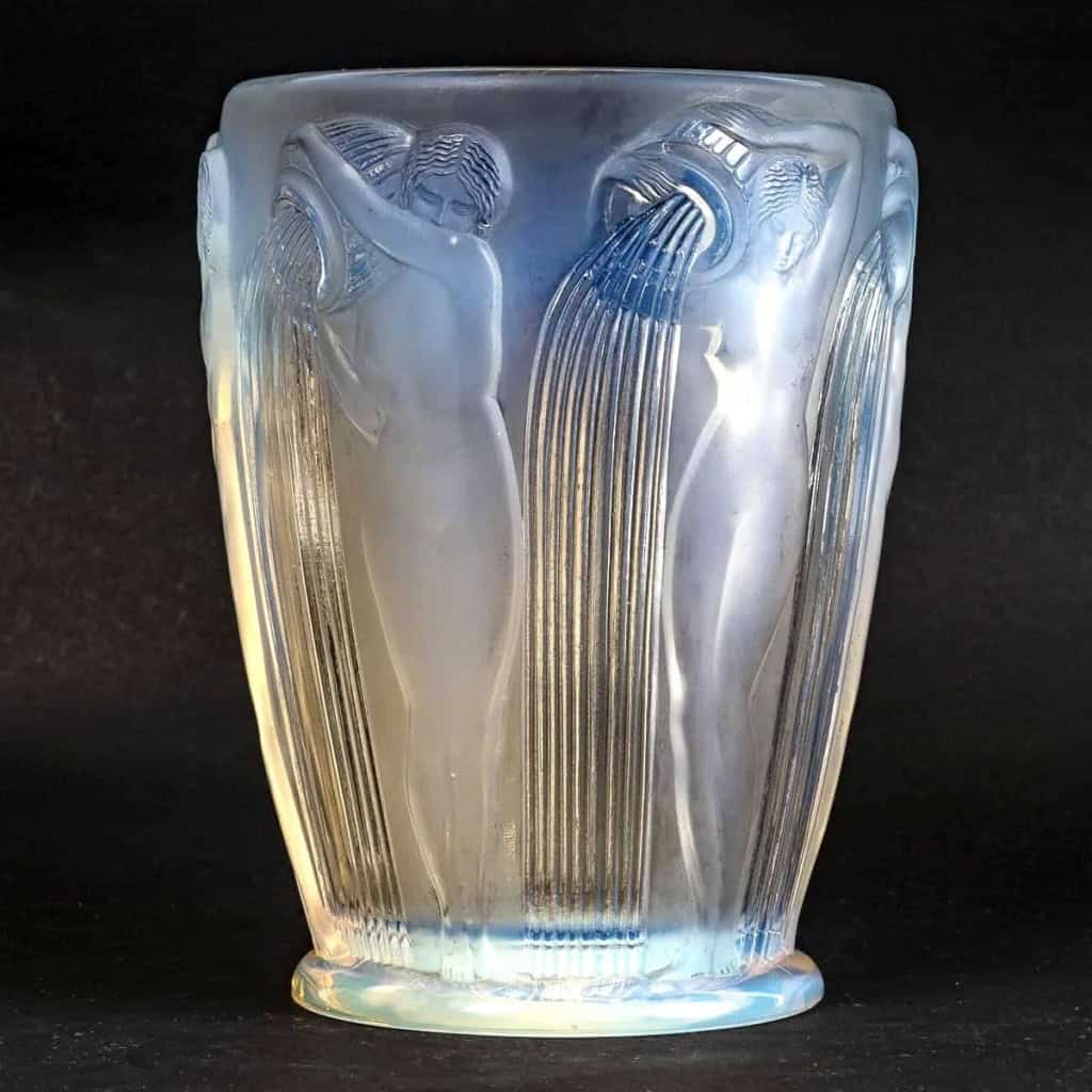 Vase « Danaïdes » verre opalescent de René LALIQUE | Biron |||||||