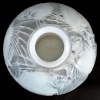 Vase « Poissons » verre opalescent double couche patiné gris de René LALIQUE | Biron Vase "Poissons" verre opalescent double couche patiné gris de René LALIQUE