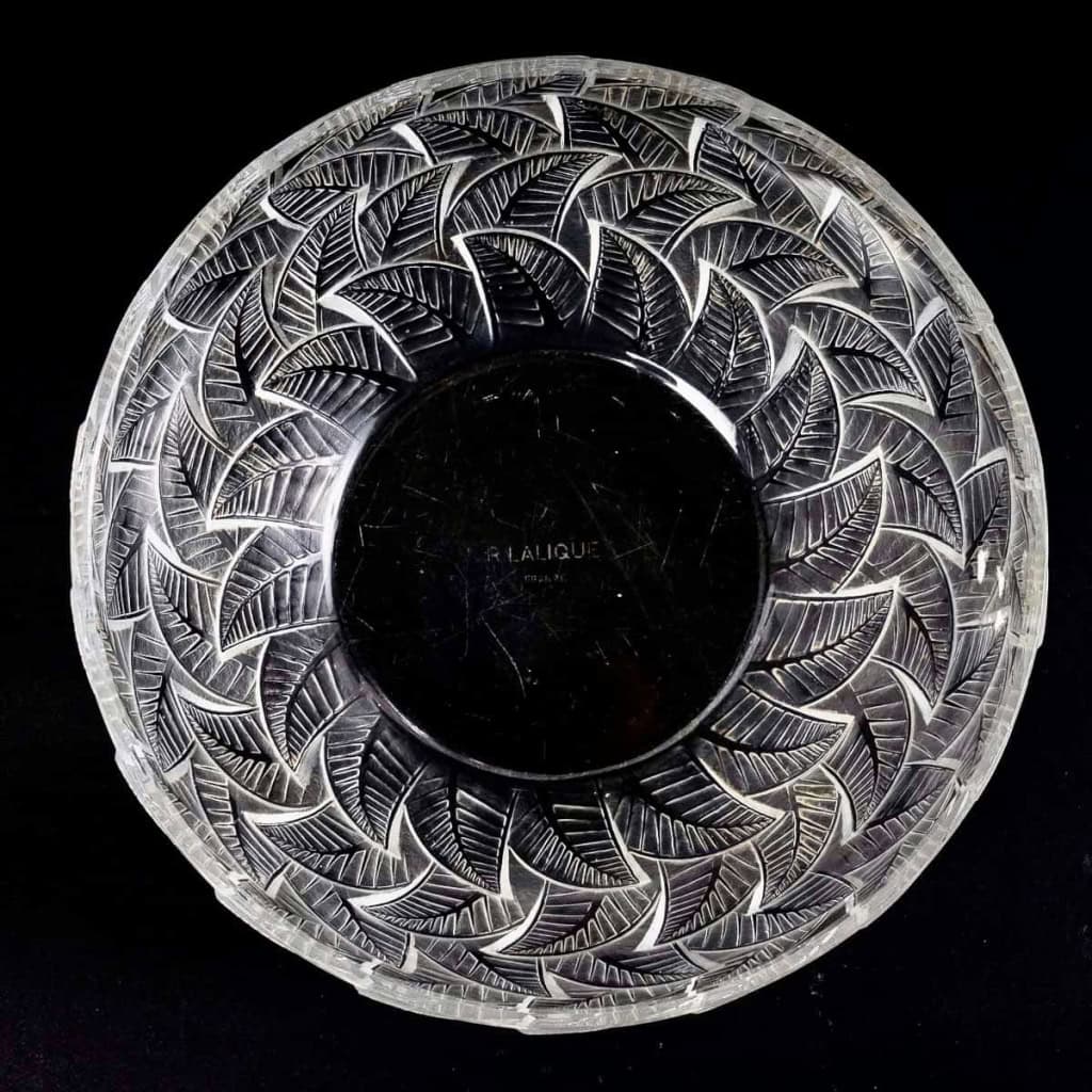 Service « Ormeaux » verre blanc 1 bol saladier + 4 coupes de René LALIQUE | Biron Service "Ormeaux" verre blanc 1 bol saladier + 4 coupes de René LALIQUE