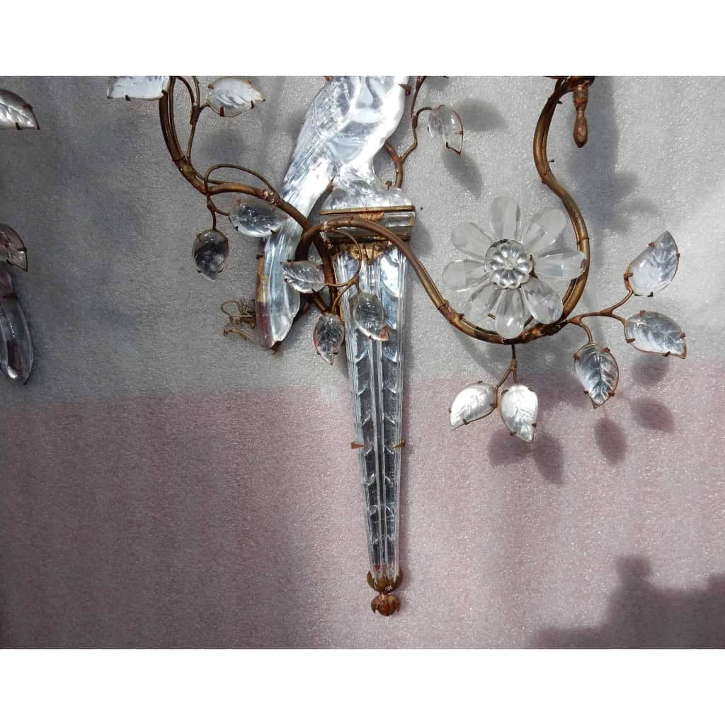 1970′ Paire d’Appliques à la Perruche Posée Sur Une Gaine, Maison Baguès | Biron 1970′ Paire d’Appliques à la Perruche Posée Sur Une Gaine, Maison Baguès