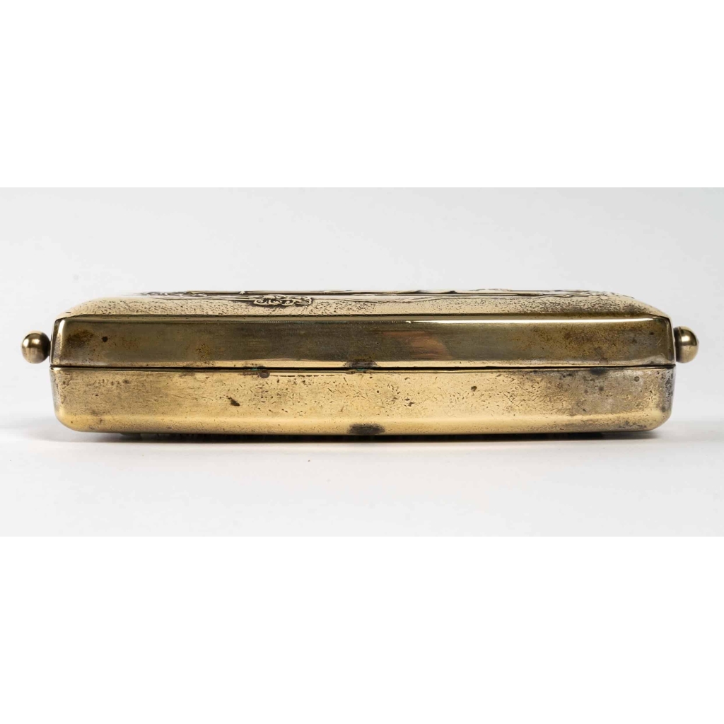 Ramasse miette en bronze, 1980 – 1990, style Art nouveau | Biron Ramasse miette en bronze, 1980 - 1990, style Art nouveau