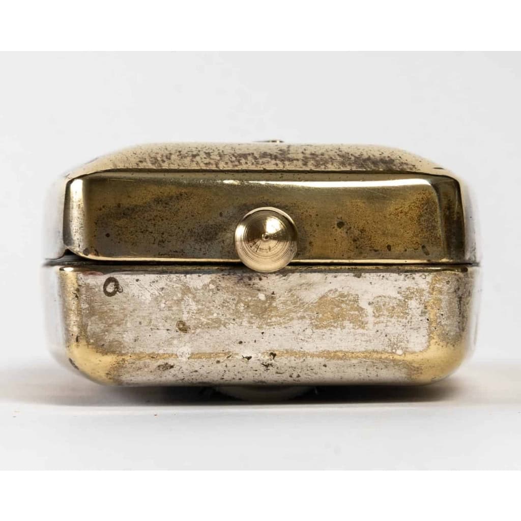 Ramasse miette en bronze, 1980 – 1990, style Art nouveau | Biron Ramasse miette en bronze, 1980 - 1990, style Art nouveau