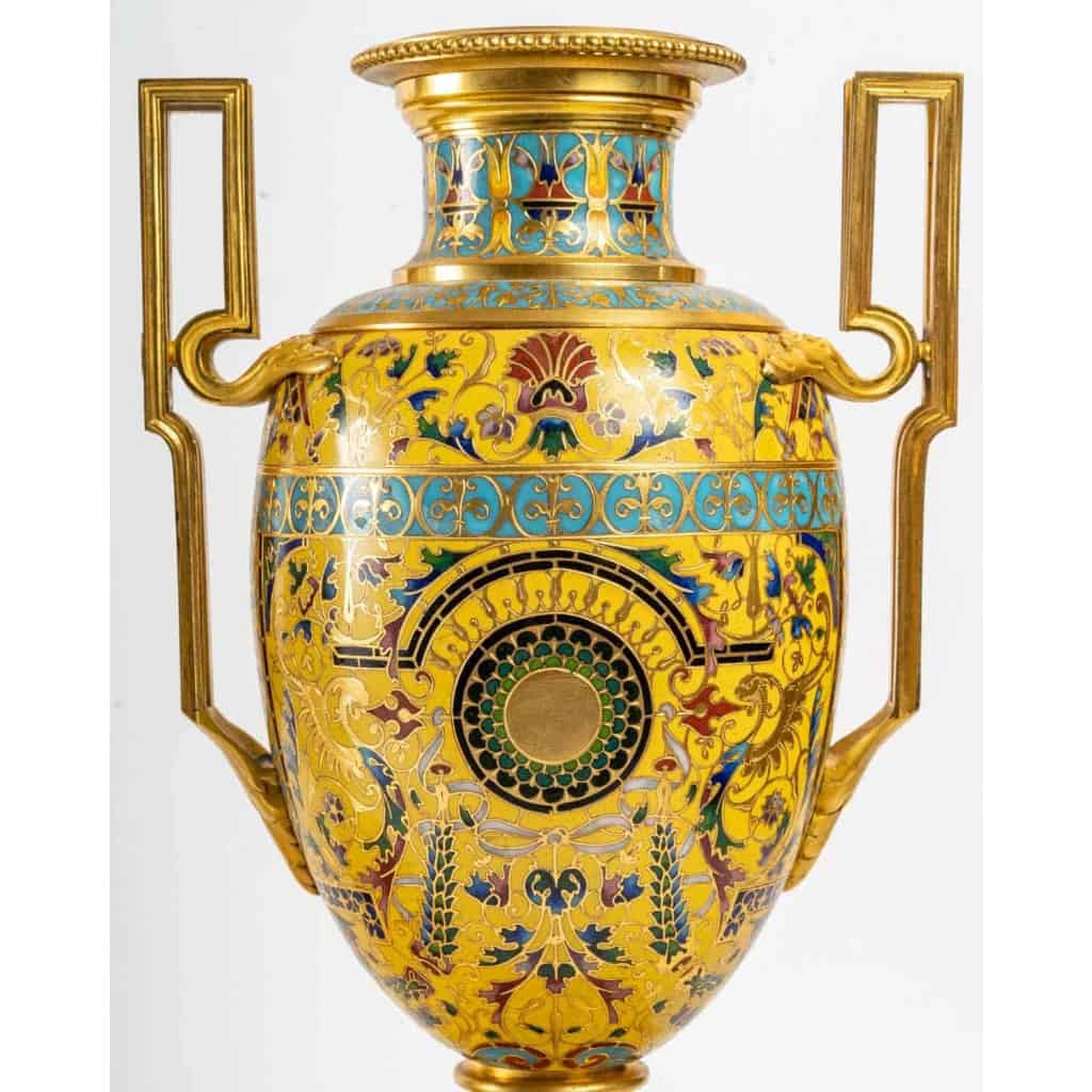 Paire de vases pompéien, Barbedienne A. H. Constant Sevin , XIXème | Biron Paire de vases pompéien, Barbedienne A. H. Constant Sevin , XIXème