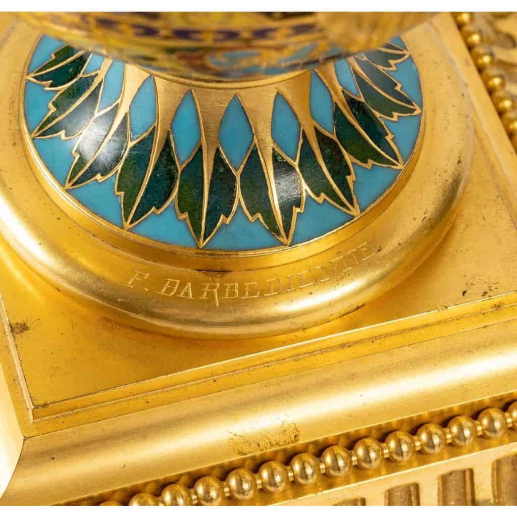 Paire de vases pompéien, Barbedienne A. H. Constant Sevin , XIXème | Biron Paire de vases pompéien, Barbedienne A. H. Constant Sevin , XIXème